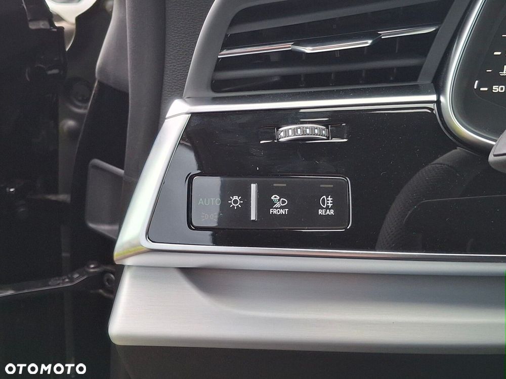 Audi Q8 - 35