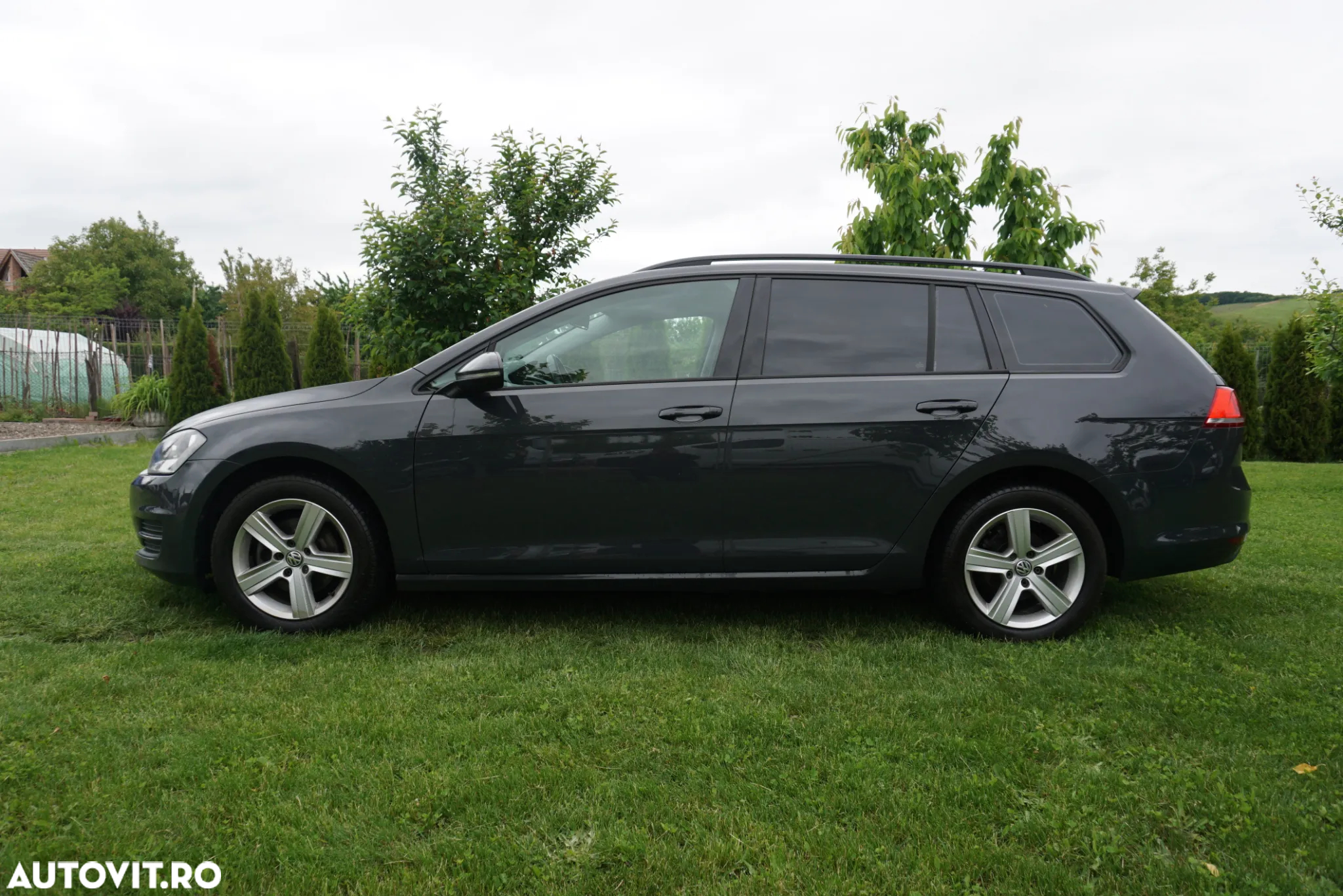 Volkswagen Golf 1.6 TDI BlueMotion Technology DPF Highline DSG - 2
