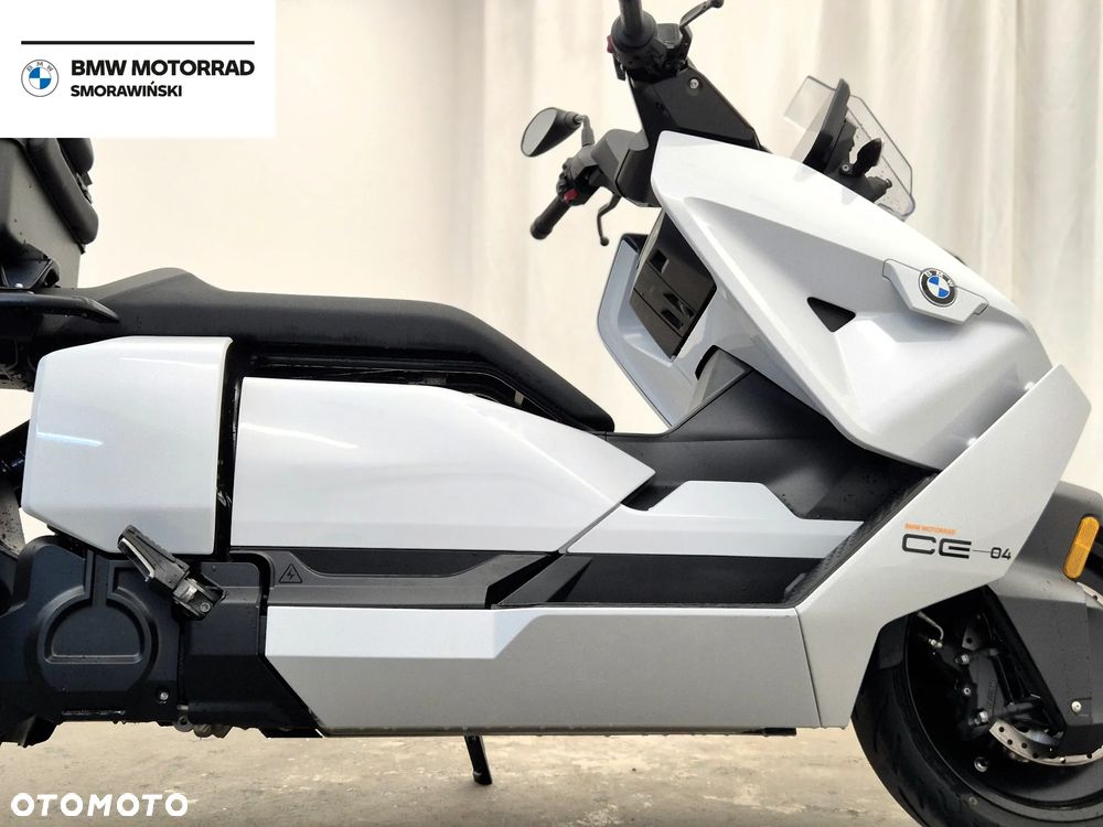 BMW CE 04 - 10