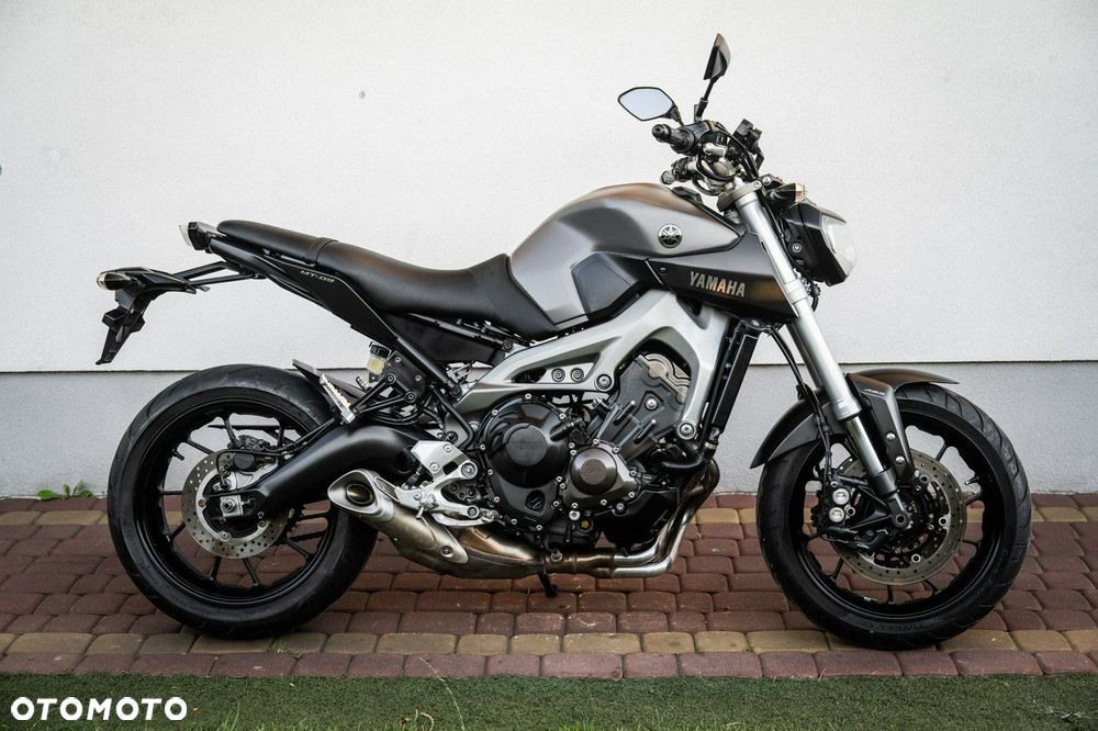 Yamaha MT - 2