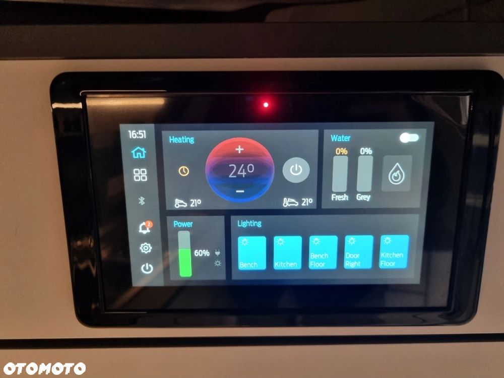 Ford Custom Nugget Camper - 15