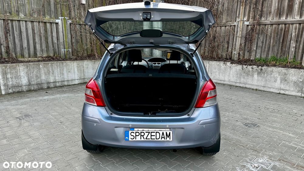 Toyota Yaris 1.33 VVT-i Executive - 11