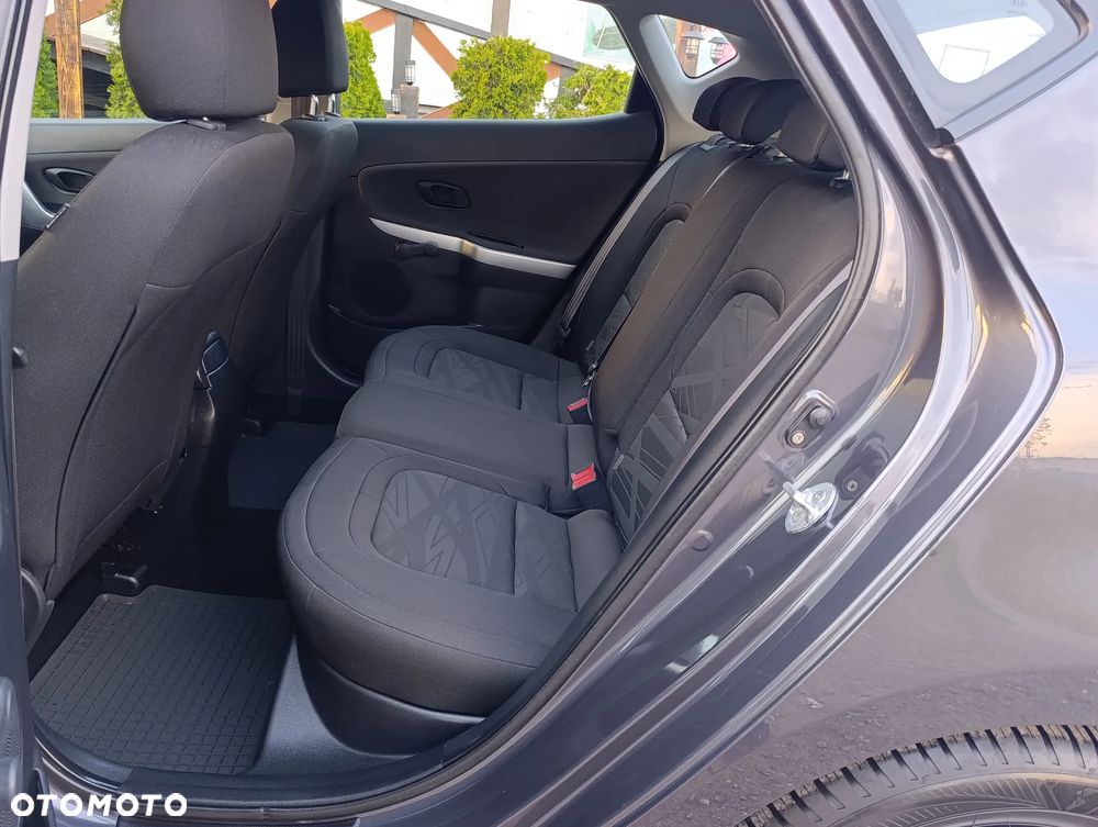 Kia Ceed 1.4 M - 18
