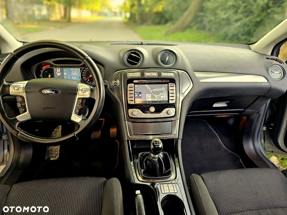 Ford Mondeo 2.0 TDCi Titanium - 26