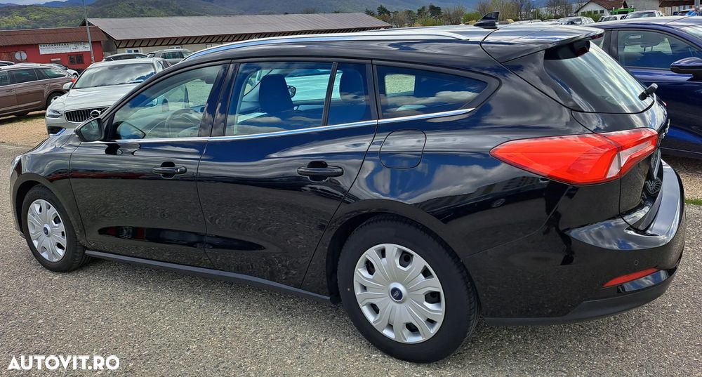 Ford Focus 1.5 EcoBlue Start-Stopp-System COOL&CONNECT - 11