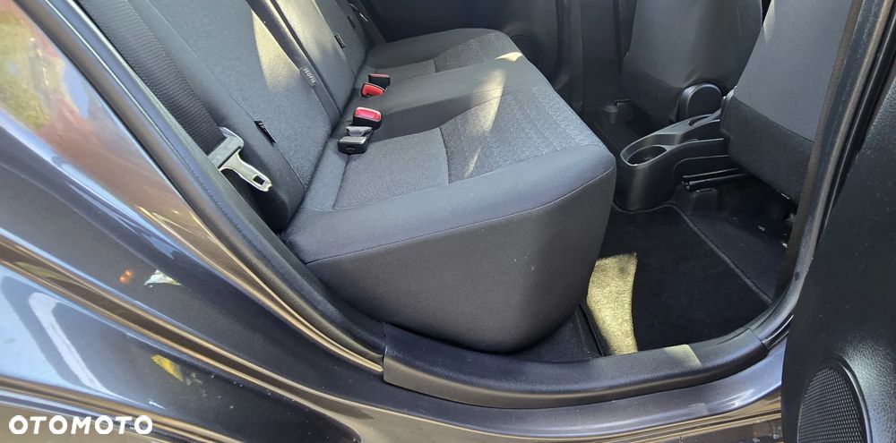 Toyota Yaris - 31