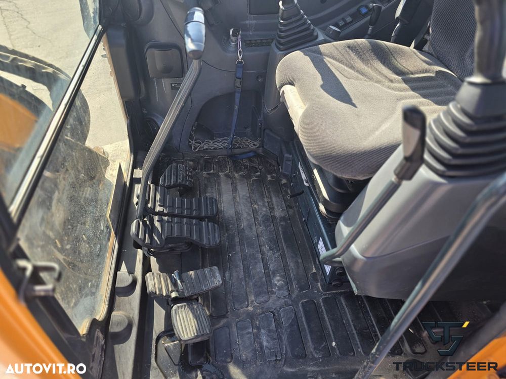 Hyundai 60CR-9R - 15