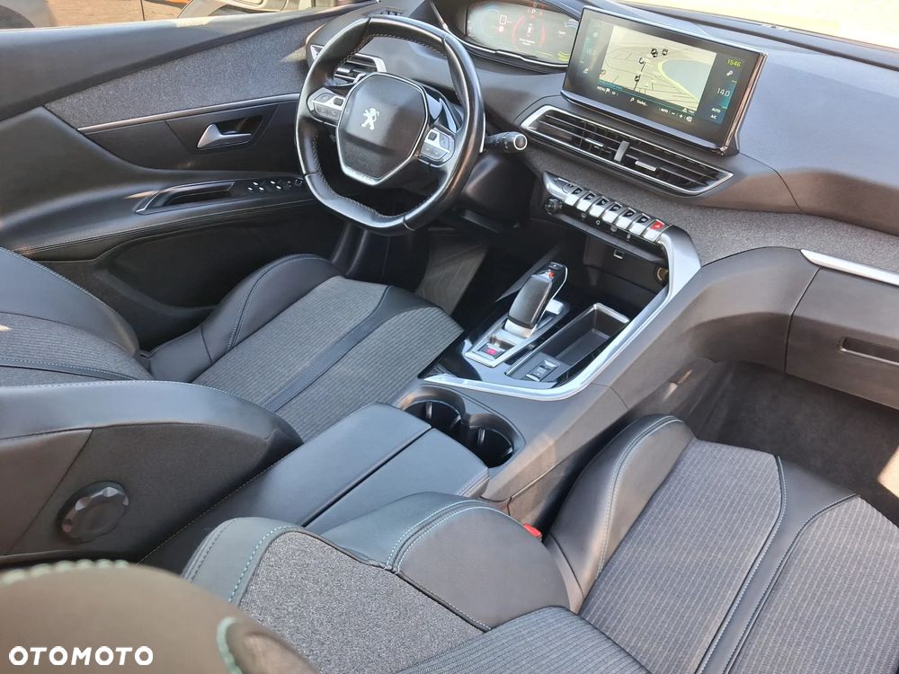 Peugeot 3008 225 e-EAT8 Allure Pack - 17