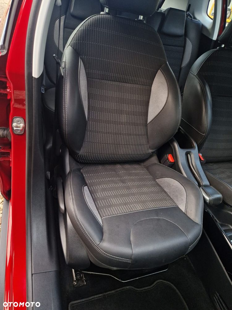 Peugeot 2008 - 30