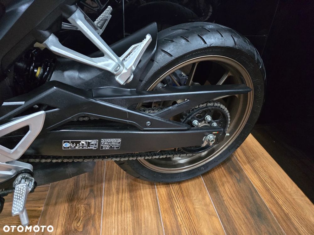 Honda CB - 10