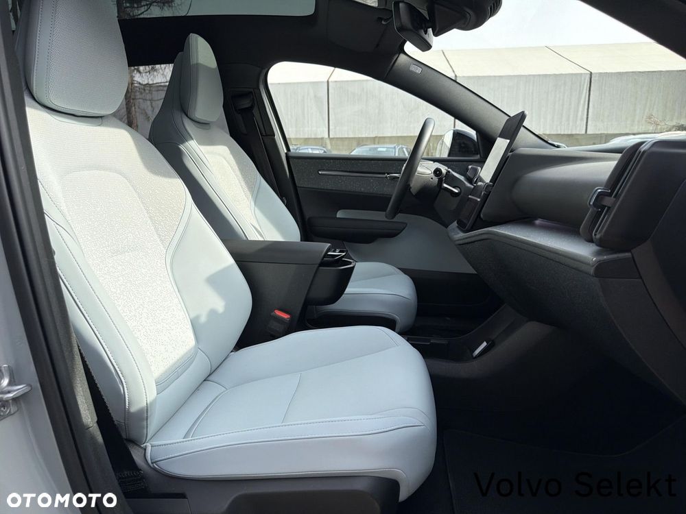 Volvo EX30 - 12