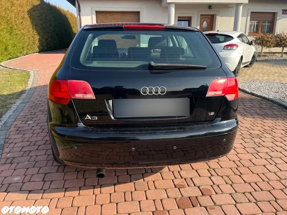 Audi A3 1.6 Ambiente - 5