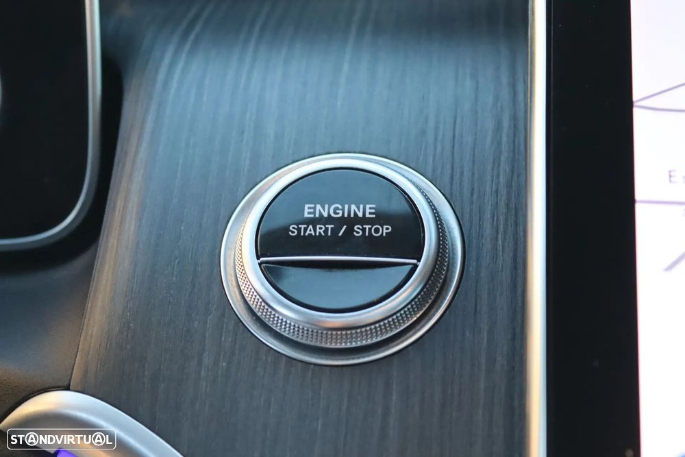 Mercedes-Benz GLC 300 e 4Matic 9G-TRONIC Avantgarde Advanced - 26