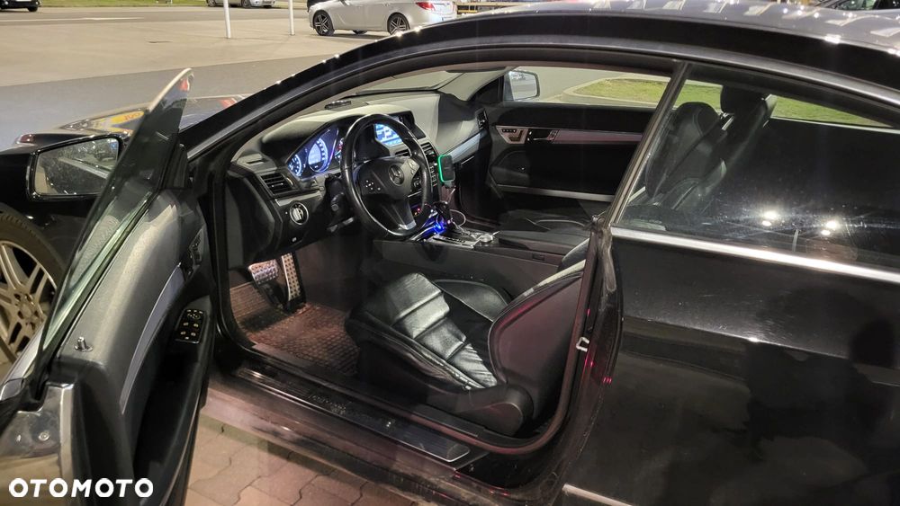 Mercedes-Benz Klasa E 350 CDI BlueEff - 4