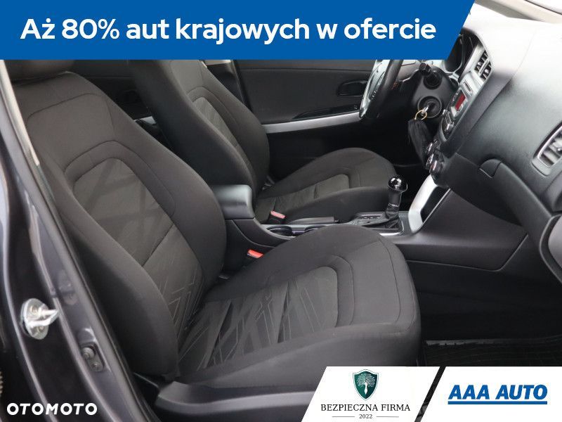 Kia Ceed - 11