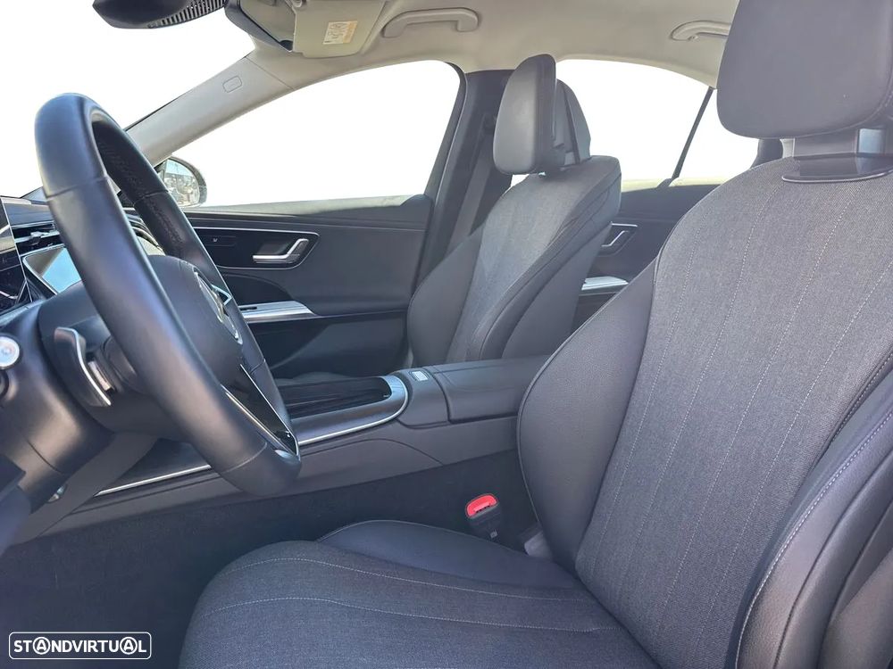 Mercedes-Benz E 300 Standard - 11