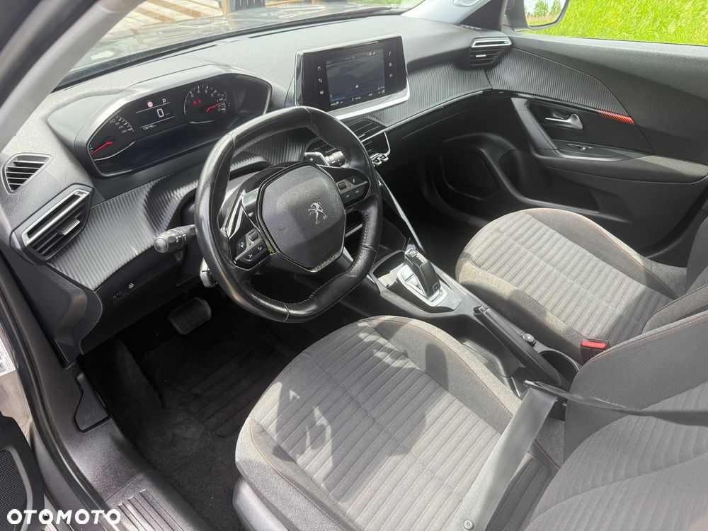 Peugeot 2008 PureTech 130 Stop&Start EAT6 Allure - 11