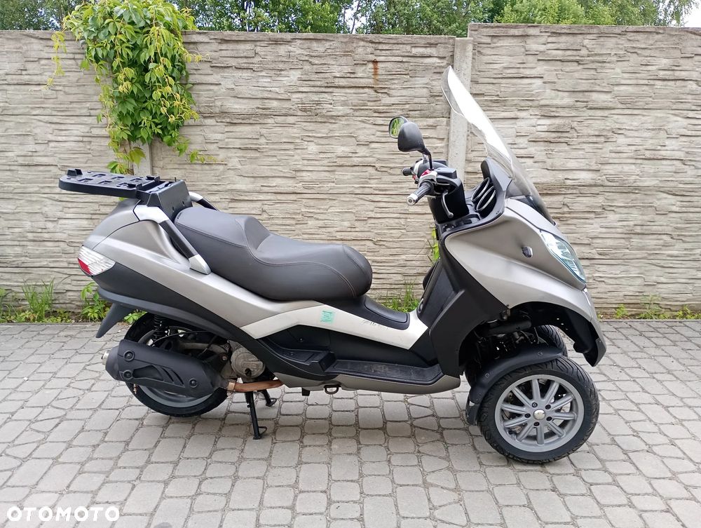 Piaggio MP-3