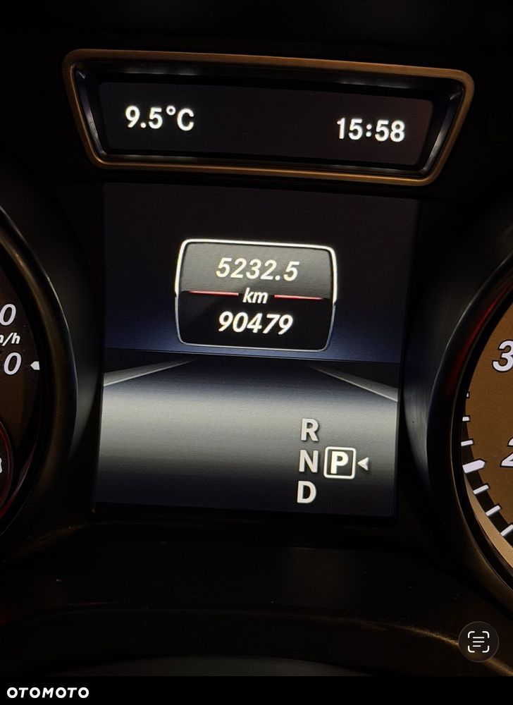 Mercedes-Benz CLA 180 7G-DCT AMG Line - 13