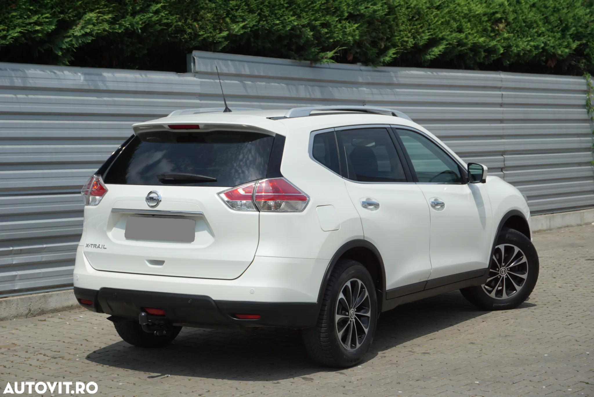 Nissan X-Trail 1.6 dCi ALL-MODE 4x4i Tekna - 2