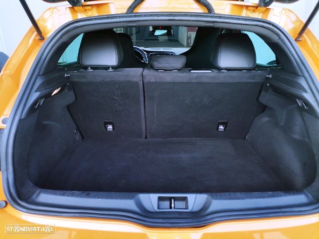 Renault Mégane 1.8 TCe R.S. EDC - 10