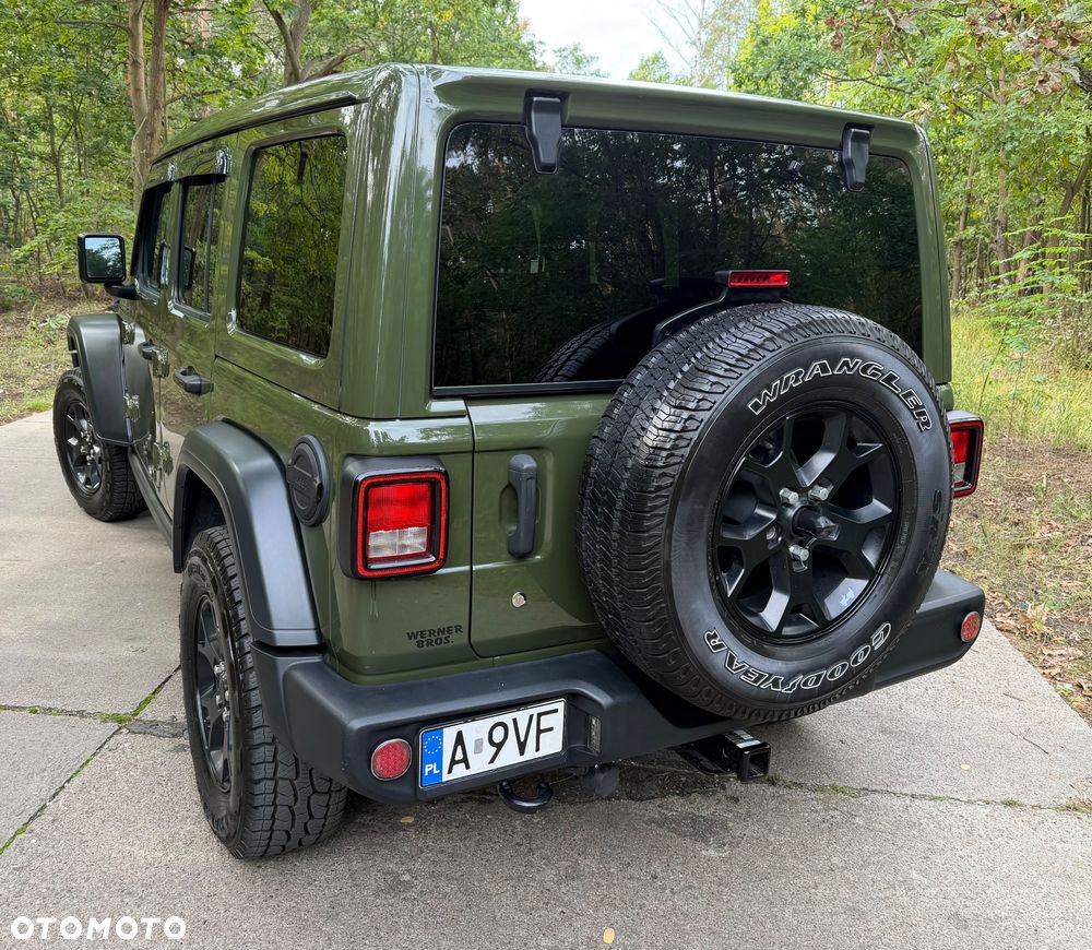 Jeep Wrangler - 9