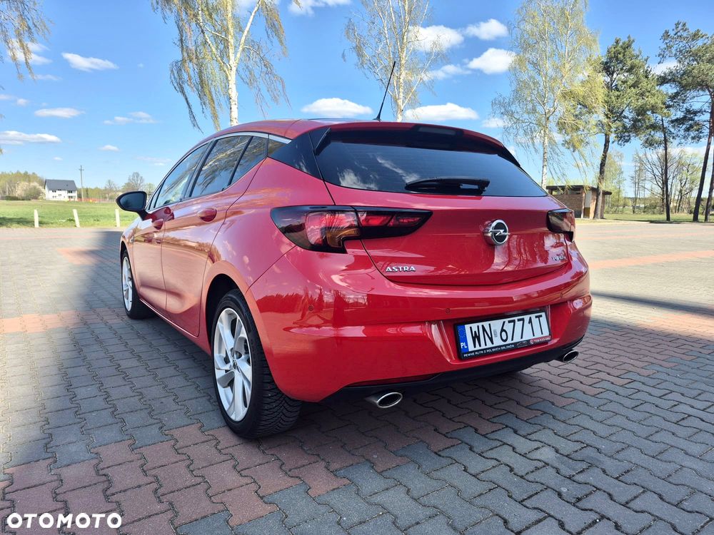 Opel Astra 1.6 T Dynamic S&S - 11