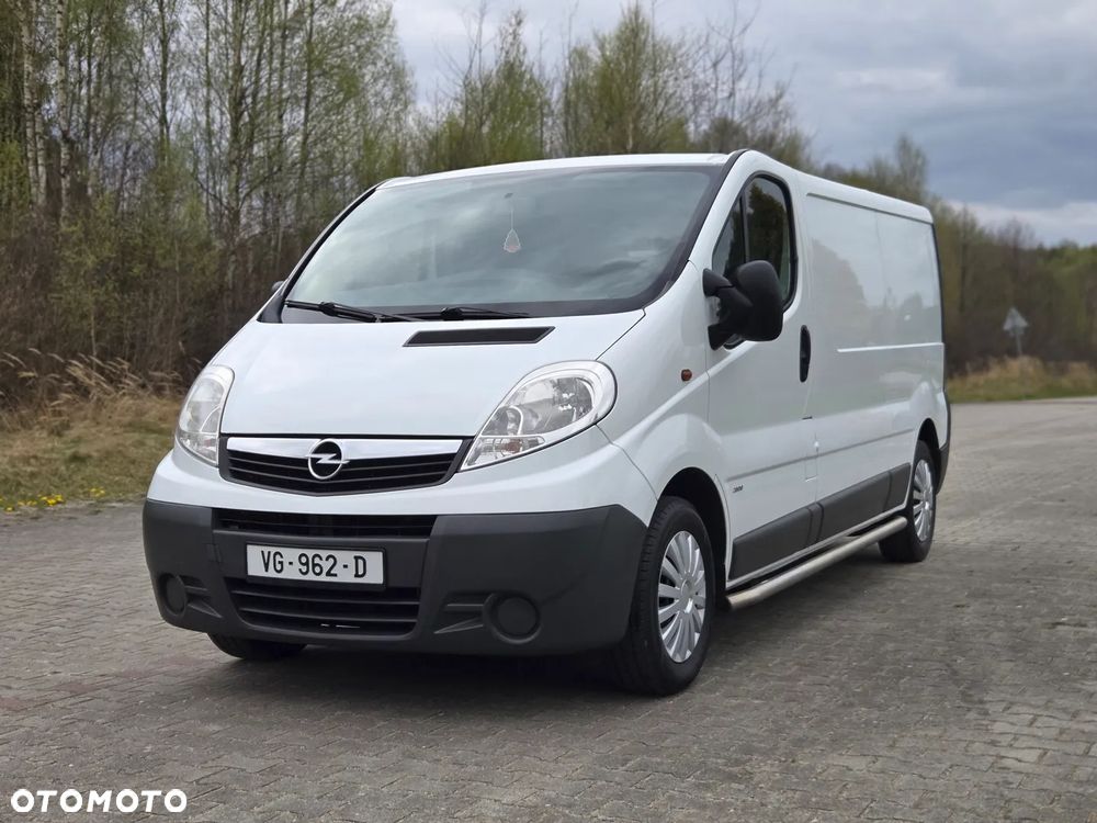 Opel Vivaro - 1