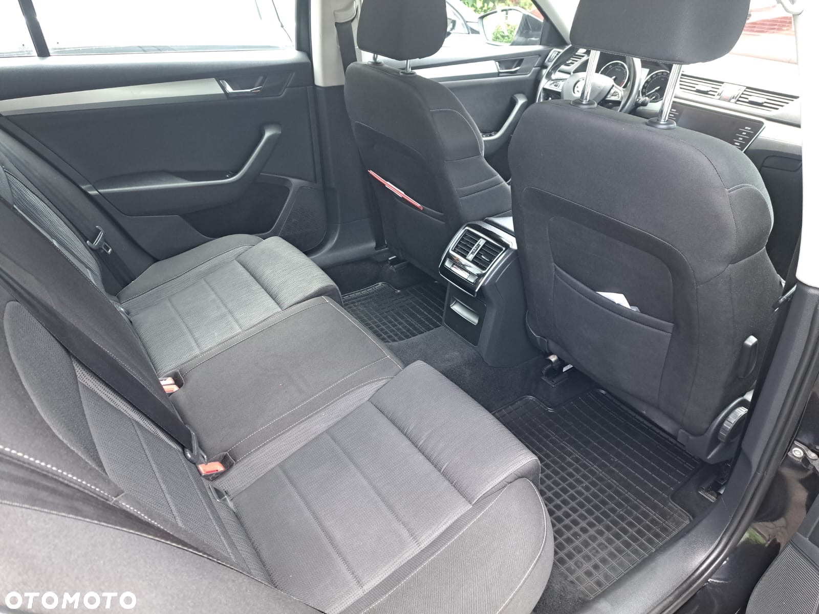 Skoda Superb 2.0 TDI Ambition - 7