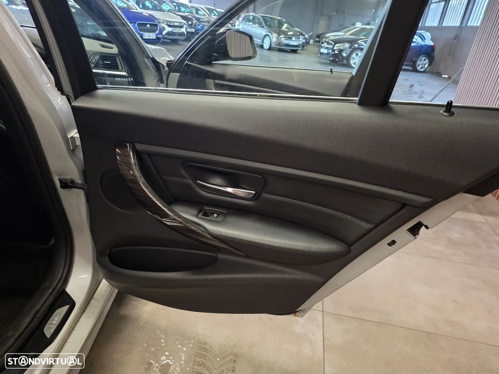 BMW 320 d Aut. Luxury Line - 10