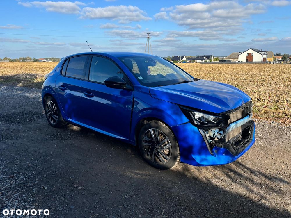 Peugeot 208 - 12