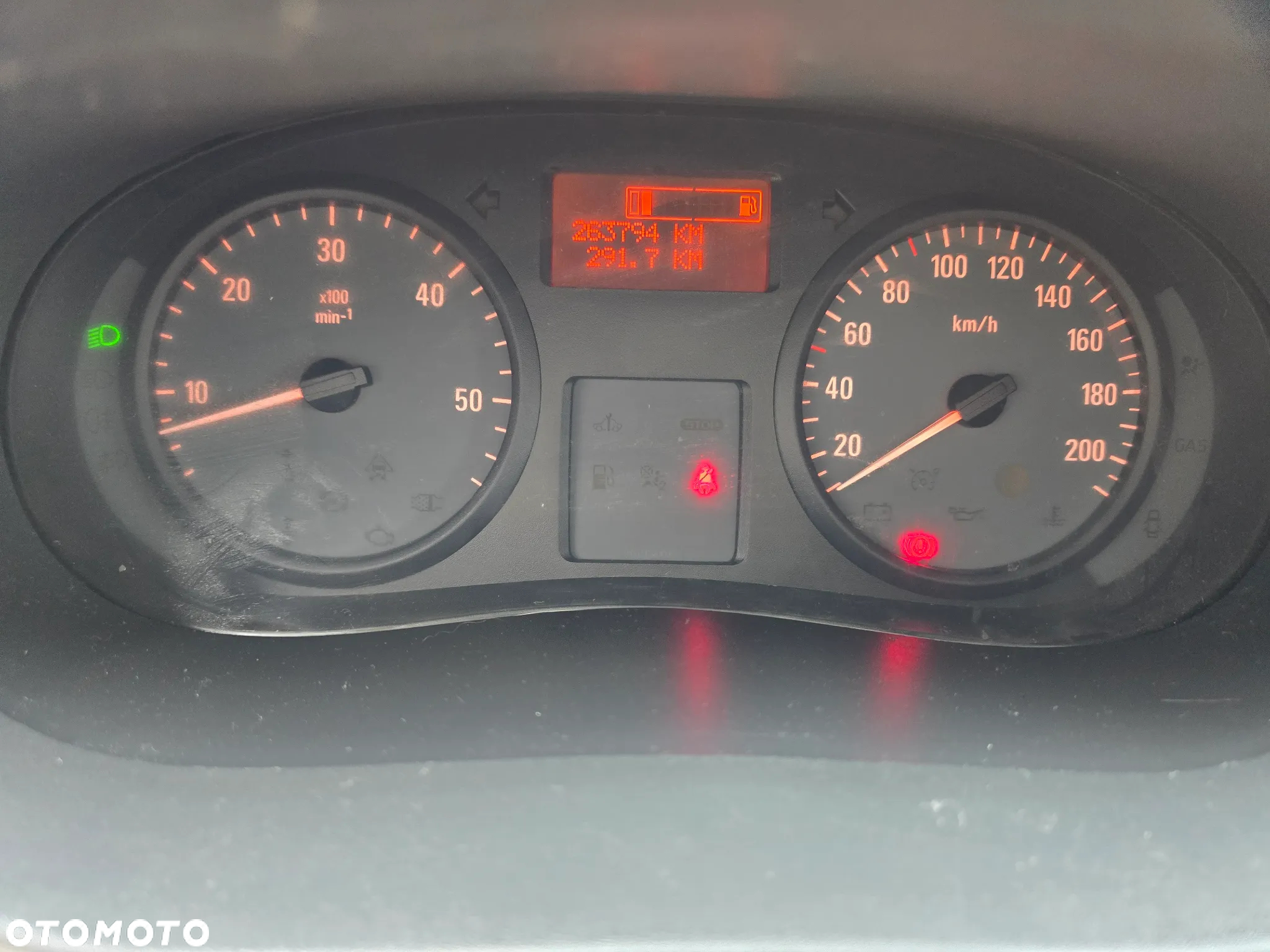 Opel VIVARO - 19
