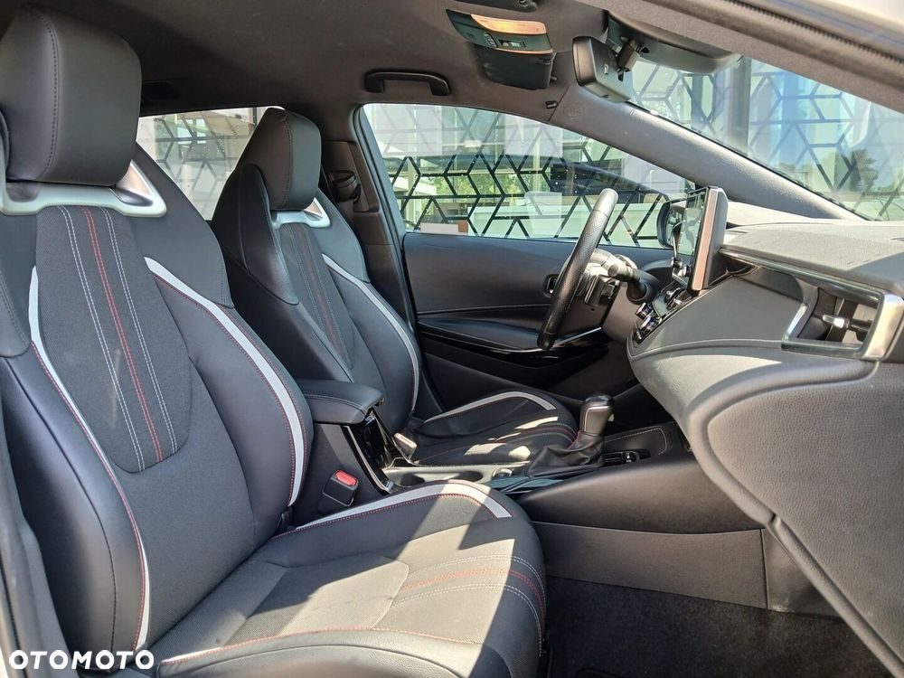 Toyota Corolla 2.0 Hybrid GR Sport - 27