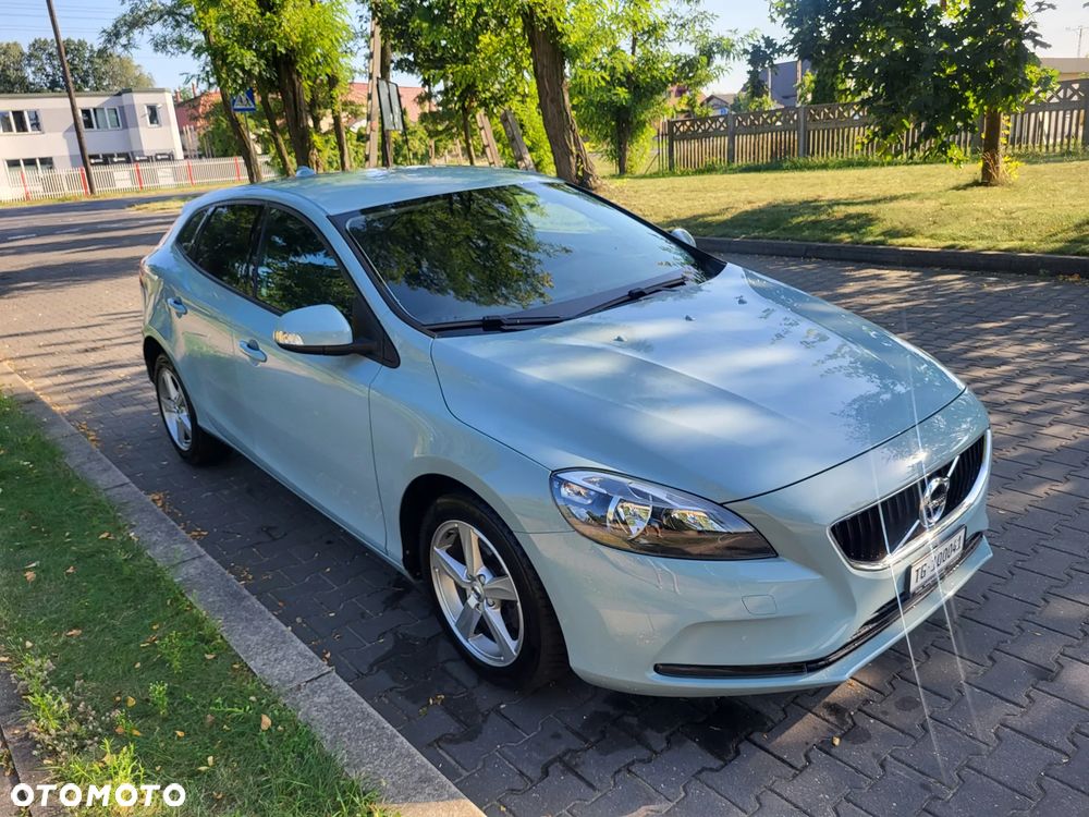 Volvo V40 T2 Momentum - 8