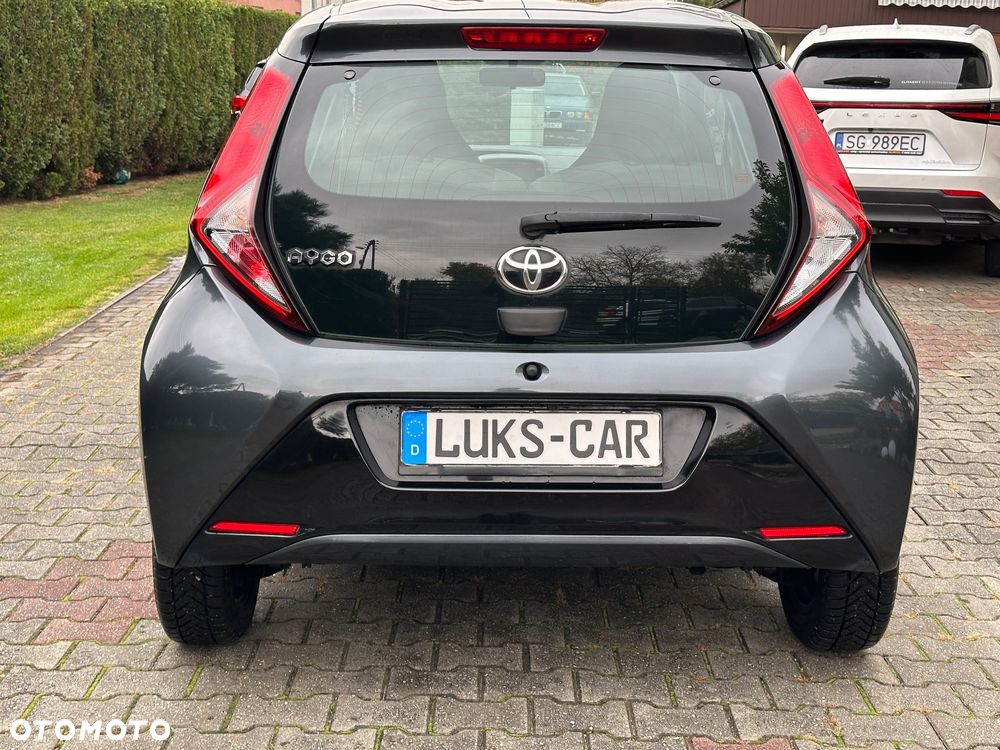 Toyota Aygo x-clusiv - 34
