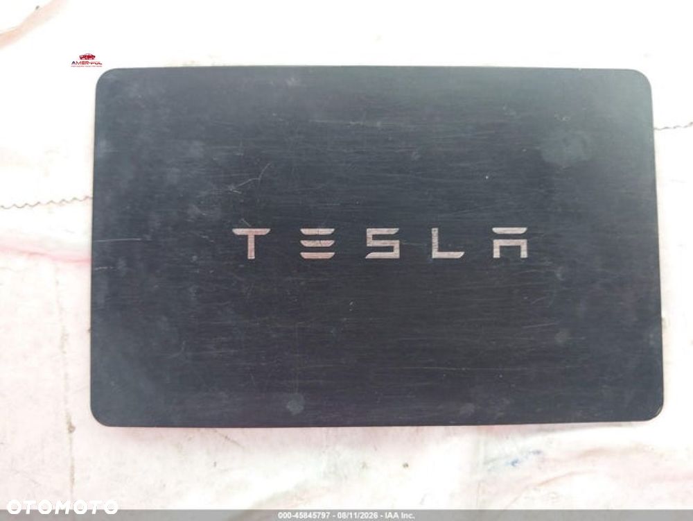 Tesla Model 3 - 14