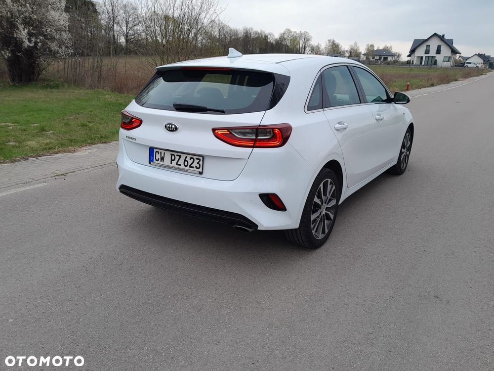 Kia Ceed - 4