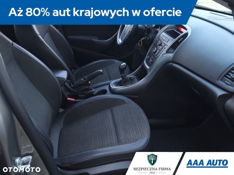 Opel Astra - 11