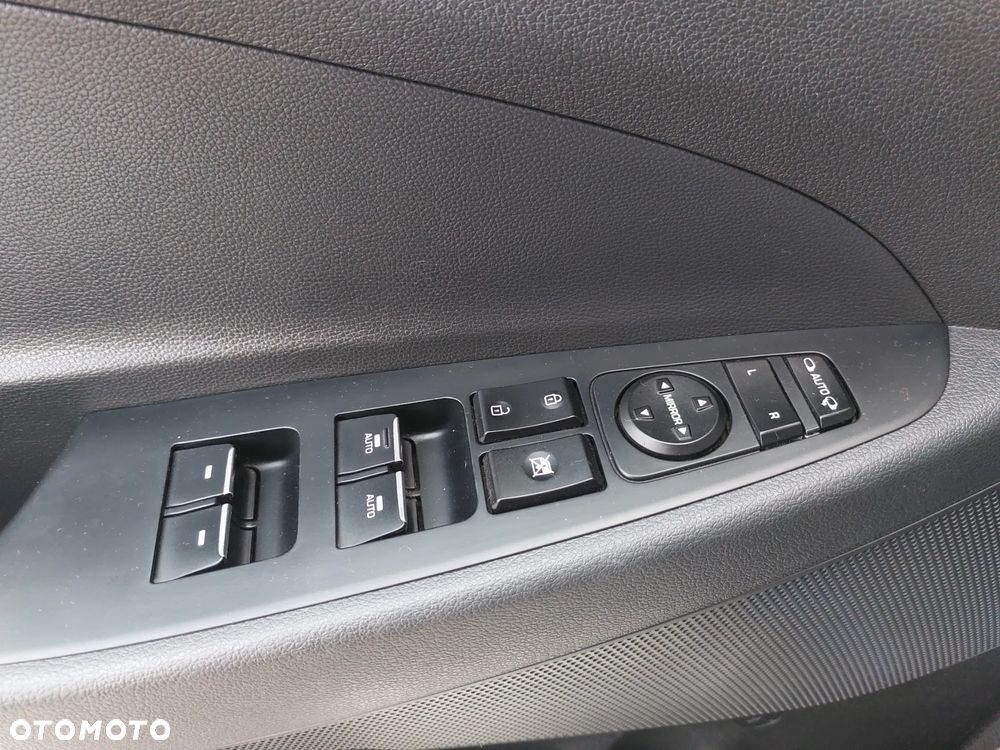 Hyundai Tucson blue 1.6 CRDi 4WD Style - 15