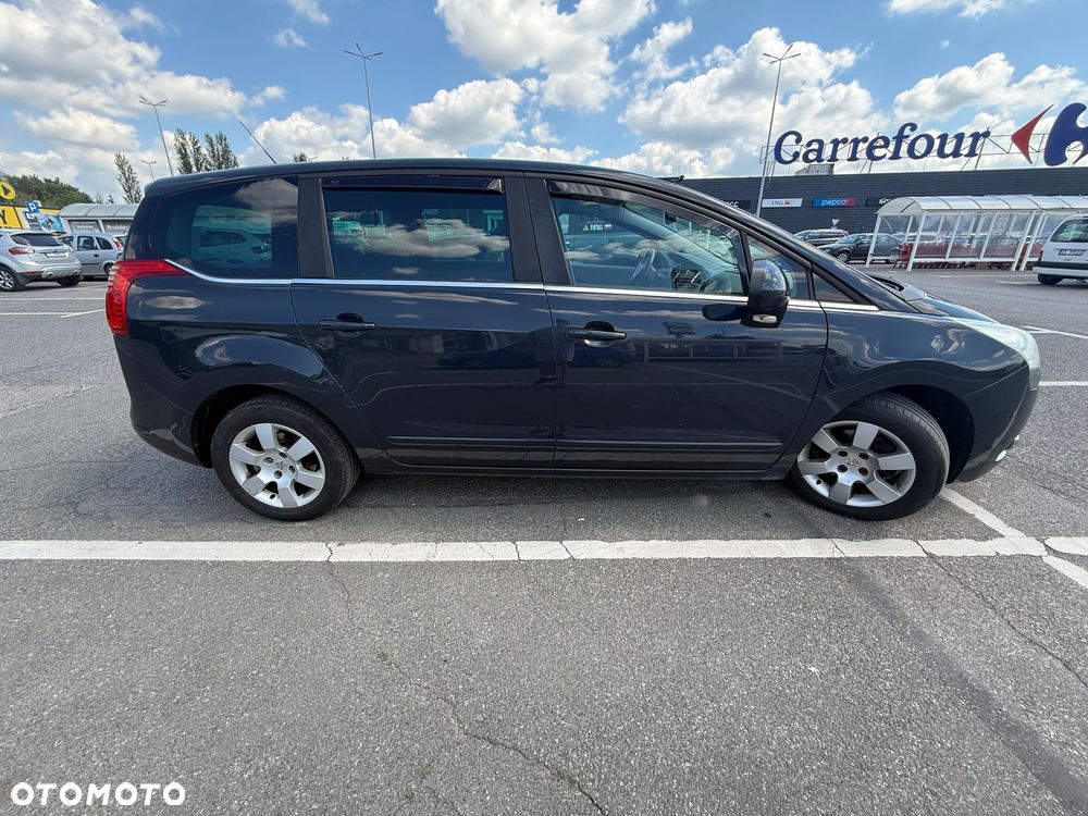 Peugeot 5008 1.6 Premium - 4