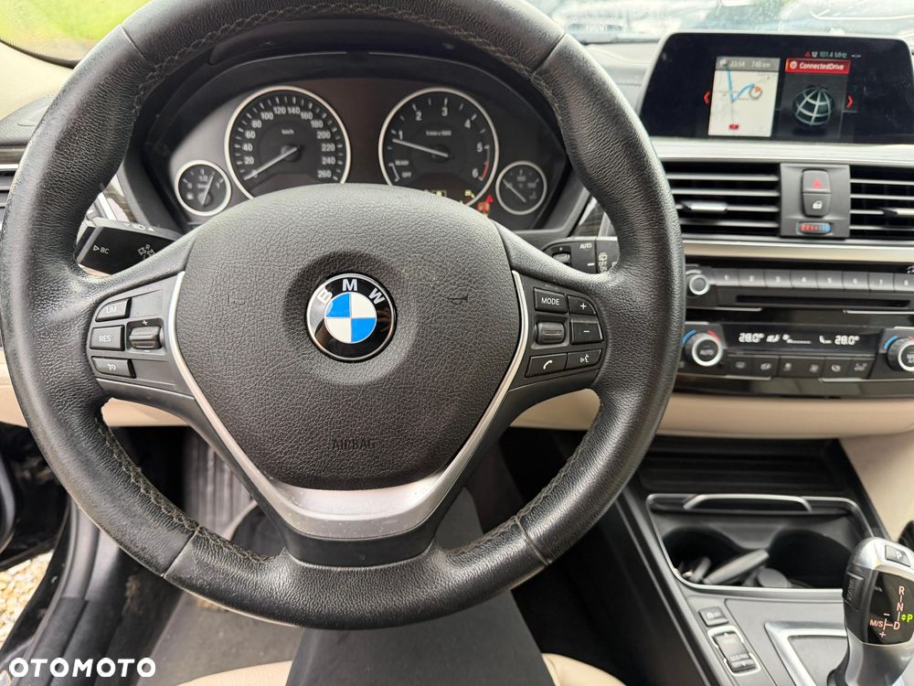 BMW Seria 3 318d Luxury Line - 11