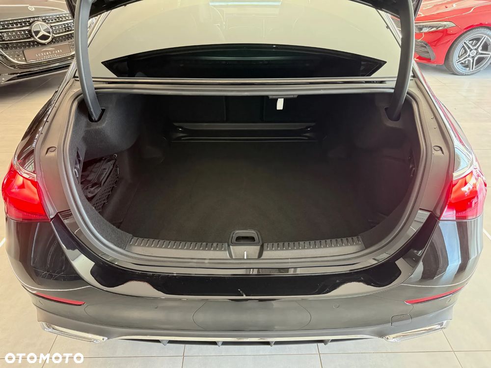 Mercedes-Benz Klasa E 220 d 4-Matic AMG - 13