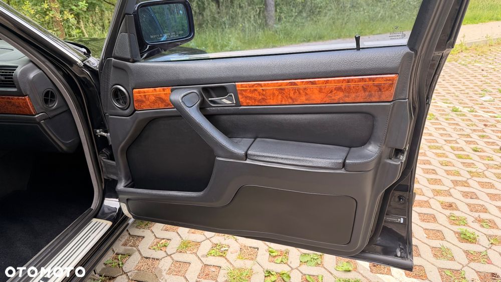 BMW Seria 7 - 20