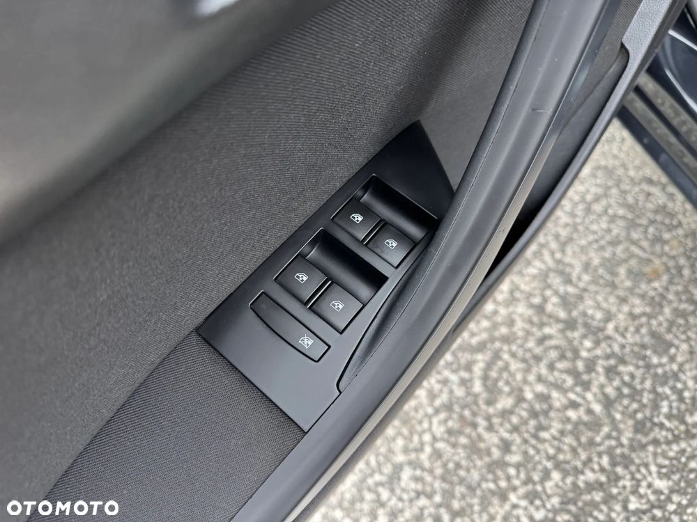 Opel Astra 1.4 Turbo Automatik Innovation - 26