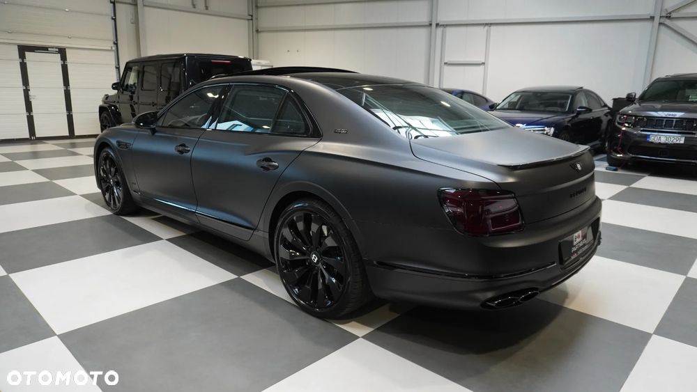 Bentley Flying Spur V8 S - 3