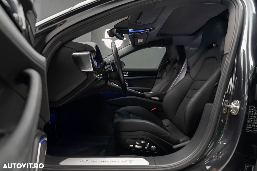 Porsche Panamera - 15
