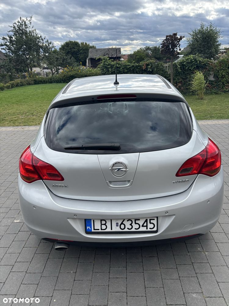 Opel Astra - 2