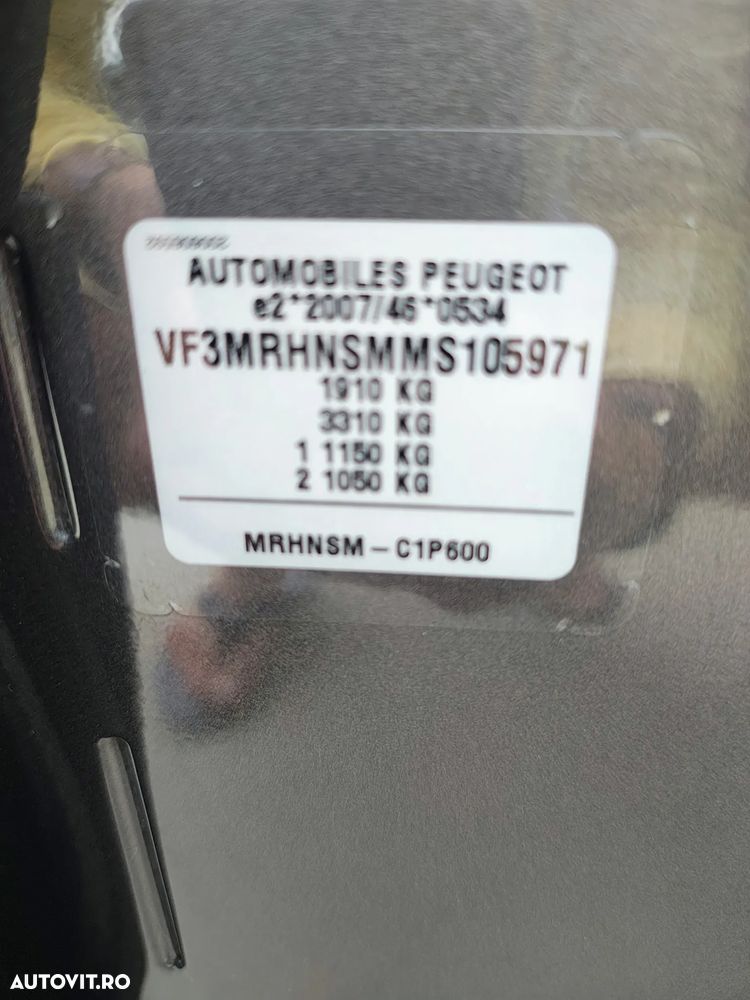 Peugeot 3008 PureTech 130 Stop & Start GPF Active Business-Paket - 8