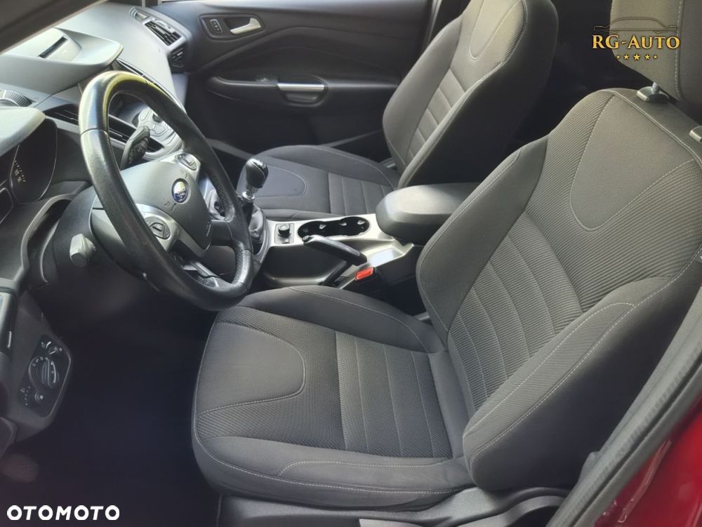 Ford Kuga - 30