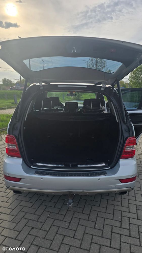 Mercedes-Benz ML - 13